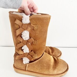 Koolaburra by UGG Victoria Tall boot women’s 6